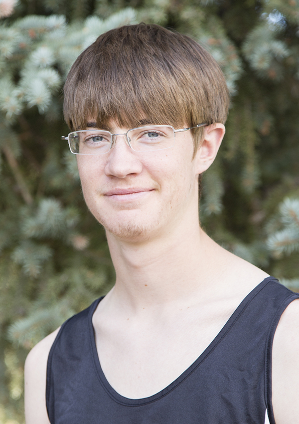 photo of cross country student Duncan Makin